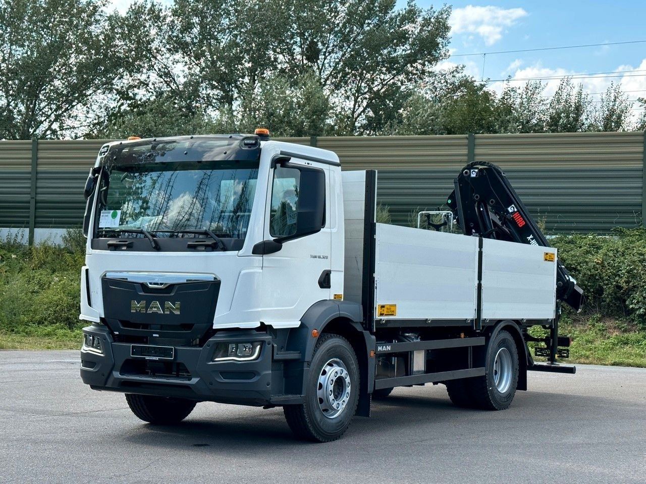 MAN TGM 18.320 4x2 Euro6e Kran Hiab - Camion grue: photos 1 MAN TGM 18.320 4x2 Euro6e Kran Hiab - Camion grue: photos 1