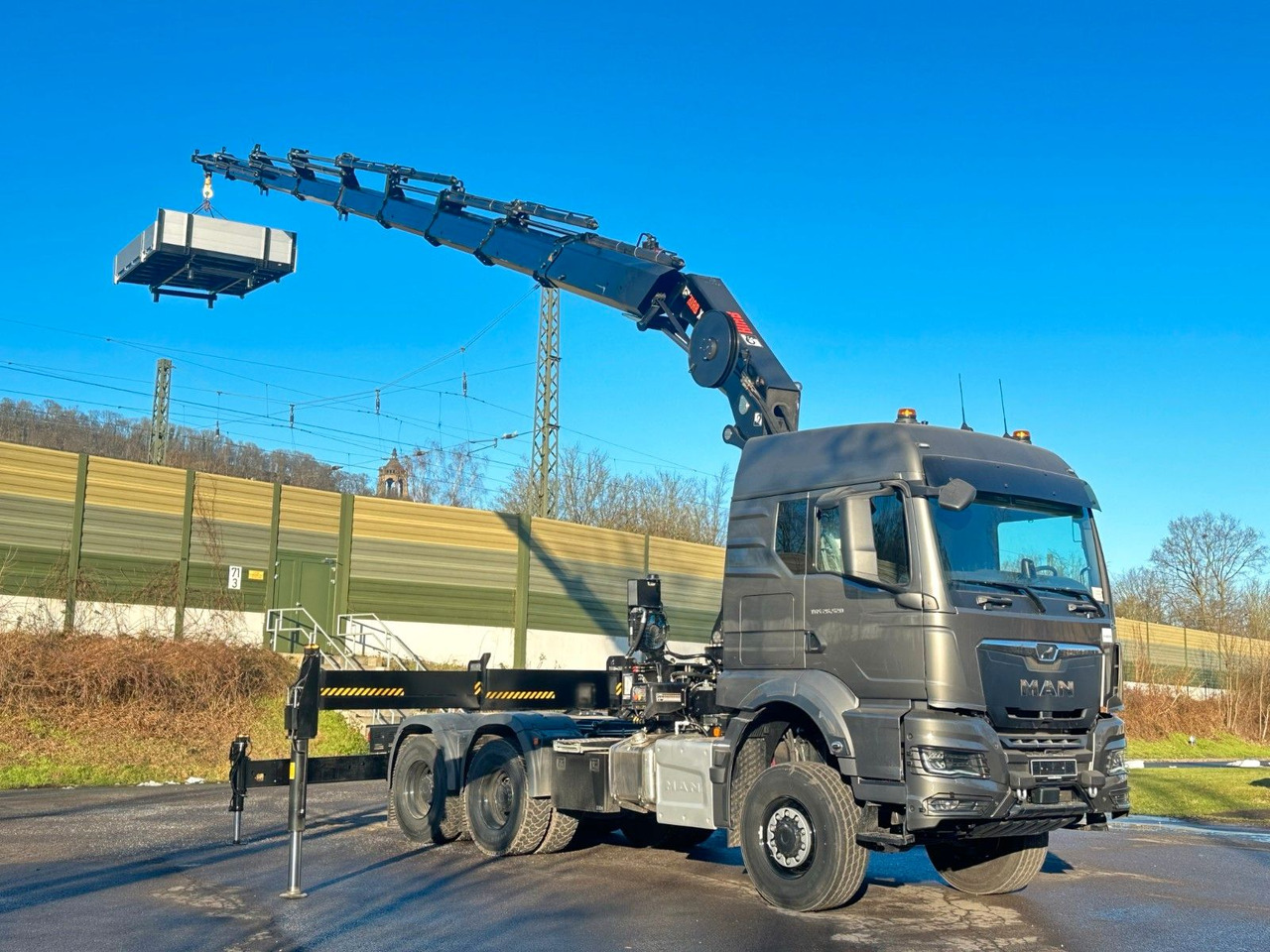 MAN TGS 26.520 6x6 Kran HIAB X-HIPRO 548E-8 - Tracteur routier: photos 1 MAN TGS 26.520 6x6 Kran HIAB X-HIPRO 548E-8 - Tracteur routier: photos 1