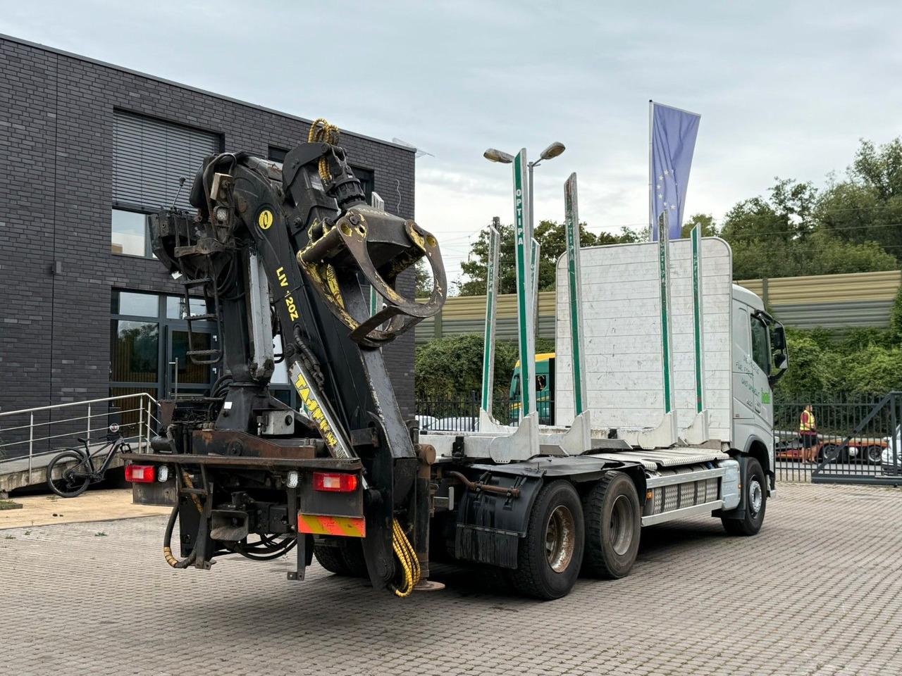 Volvo FH500 6X4 LIV 120 Z Kurzholz - Camion grumier: photos 5 Volvo FH500 6X4 LIV 120 Z Kurzholz - Camion grumier: photos 5
