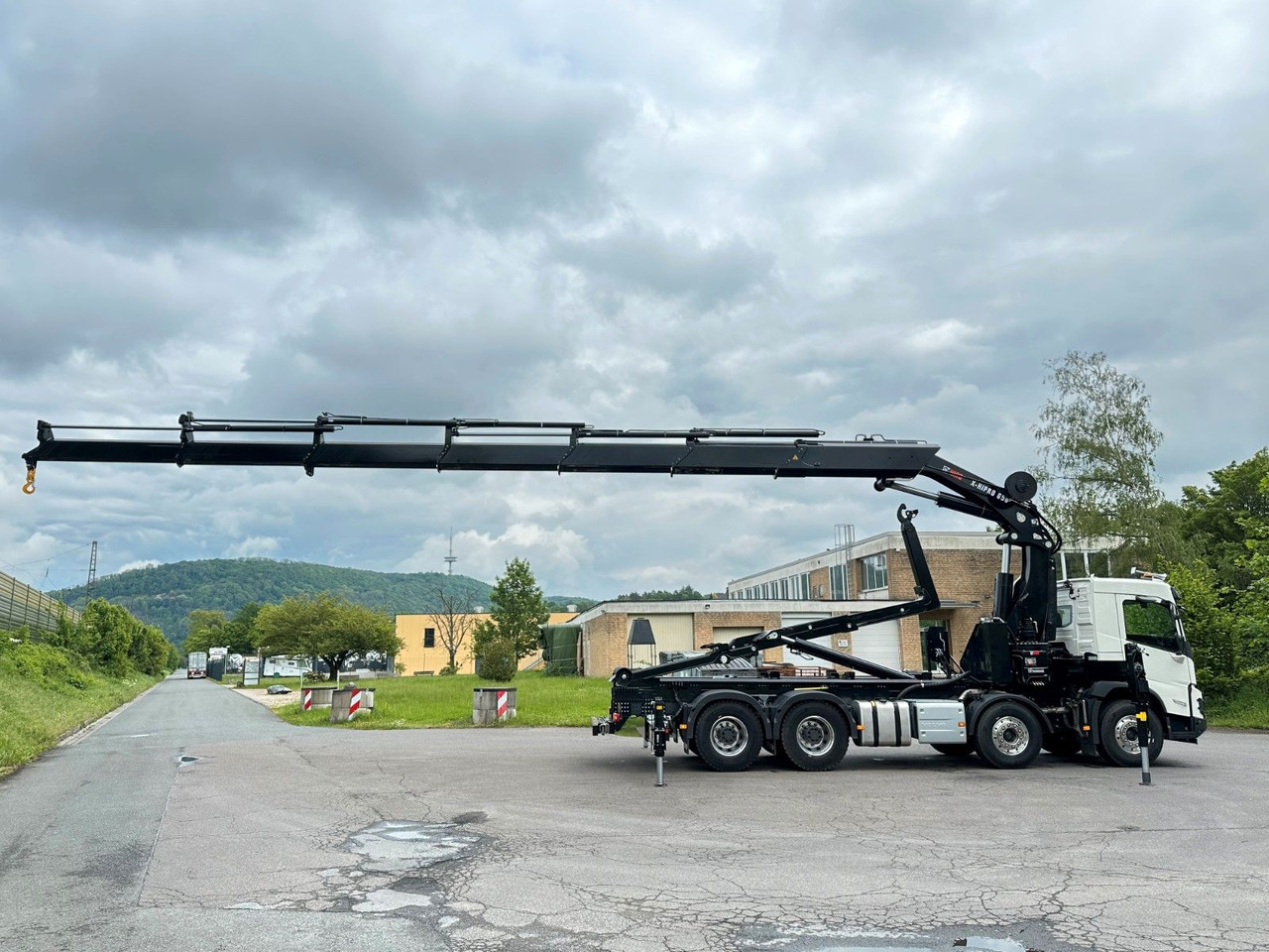 Volvo FMX 500 8x4 Abrollkipper + Kran Hiab 658-6 — crédit-bail Volvo FMX 500 8x4 Abrollkipper + Kran Hiab 658-6: photos 13