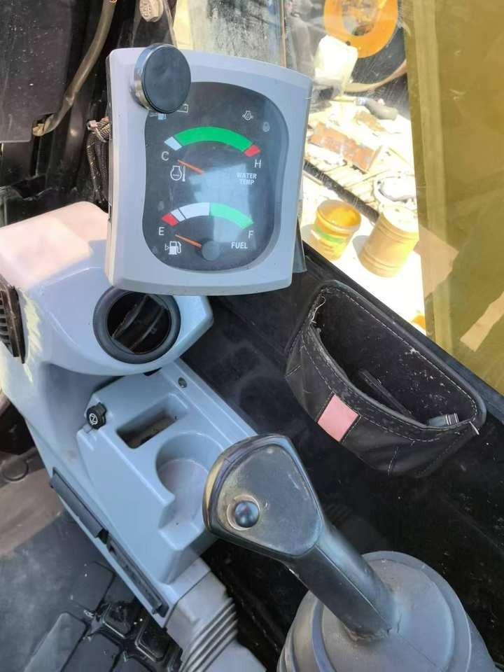 CAT 308 E 2 - Mini pelle: photos 5 CAT 308 E 2 - Mini pelle: photos 5