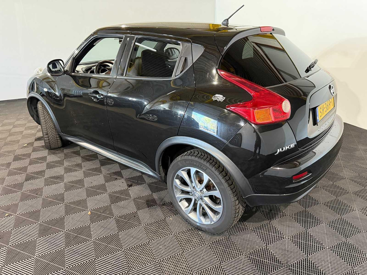 Nissan Juke 1.6 Tekna SH-369-T 215.081 km - Autre matériel: photos 2 Nissan Juke 1.6 Tekna SH-369-T 215.081 km - Autre matériel: photos 2