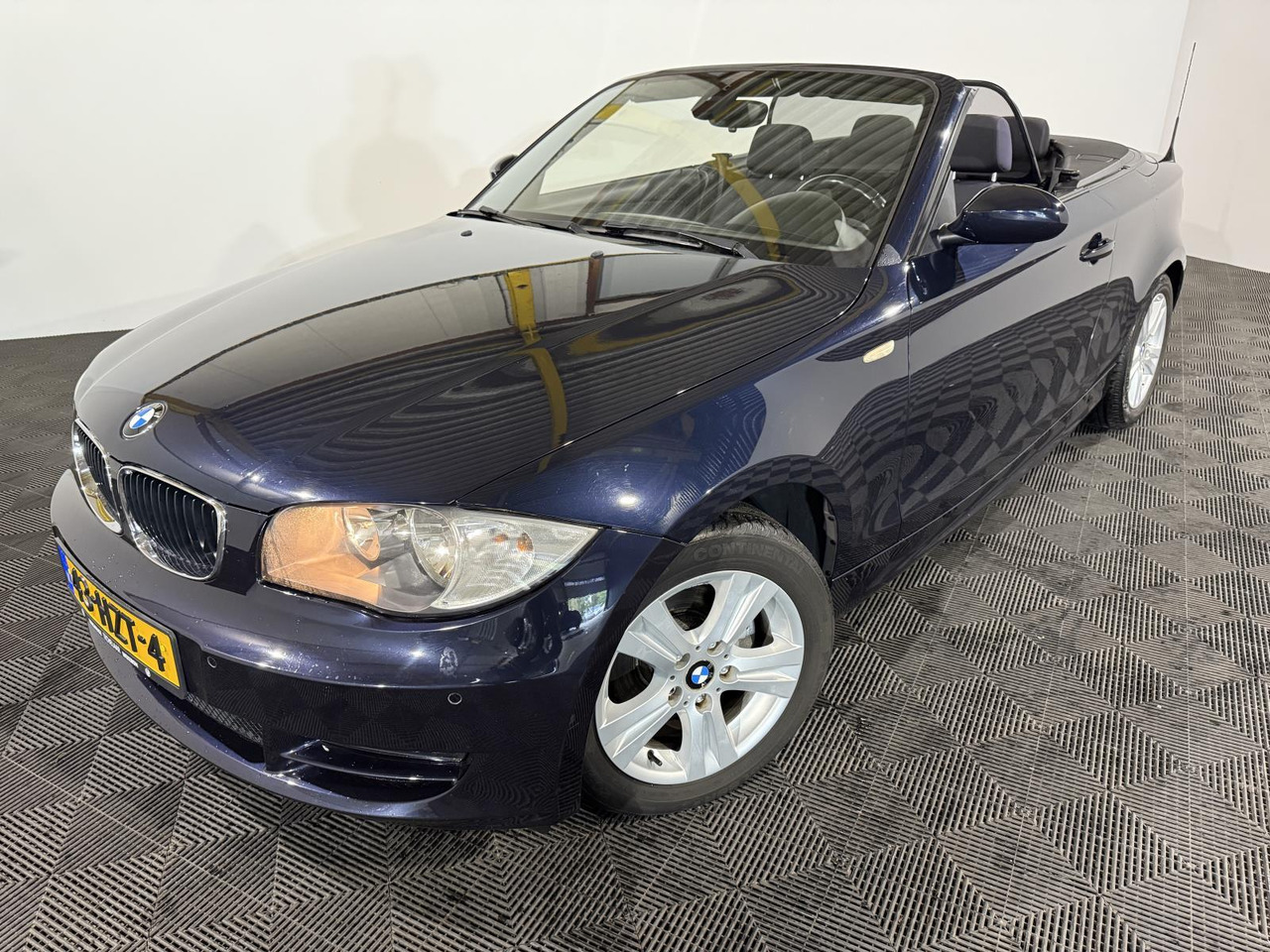 BMW | 1-serie Cabrio | 118i High Executive | 2009 | 114.310 km | 43HZT4 | Logisch - Voiture: photos 1 BMW | 1-serie Cabrio | 118i High Executive | 2009 | 114.310 km | 43HZT4 | Logisch - Voiture: photos 1
