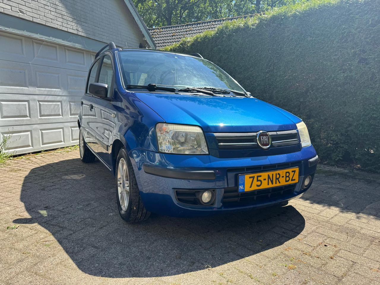 Fiat Panda 1.2 Dynamic 75-NR-BZ 229.715 km - Voiture: photos 2 Fiat Panda 1.2 Dynamic 75-NR-BZ 229.715 km - Voiture: photos 2