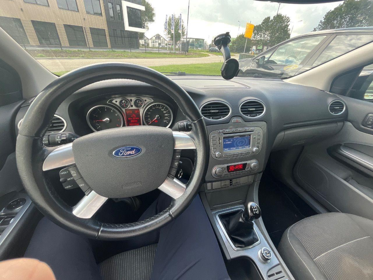 Ford Focus Wagon 1.8 Limited | 2010 | 294.038 km | 49LFB6 | NAP: Logisch - Voiture: photos 5 Ford Focus Wagon 1.8 Limited | 2010 | 294.038 km | 49LFB6 | NAP: Logisch - Voiture: photos 5