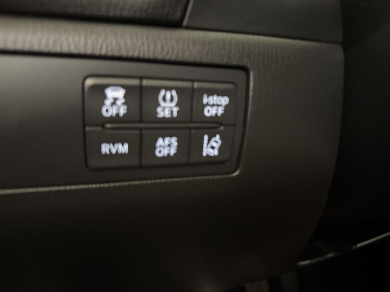 Mazda 3 2.2D Skylease GT | 2015 | 185.370 km | SB-376-B - Berline: photos 5 Mazda 3 2.2D Skylease GT | 2015 | 185.370 km | SB-376-B - Berline: photos 5