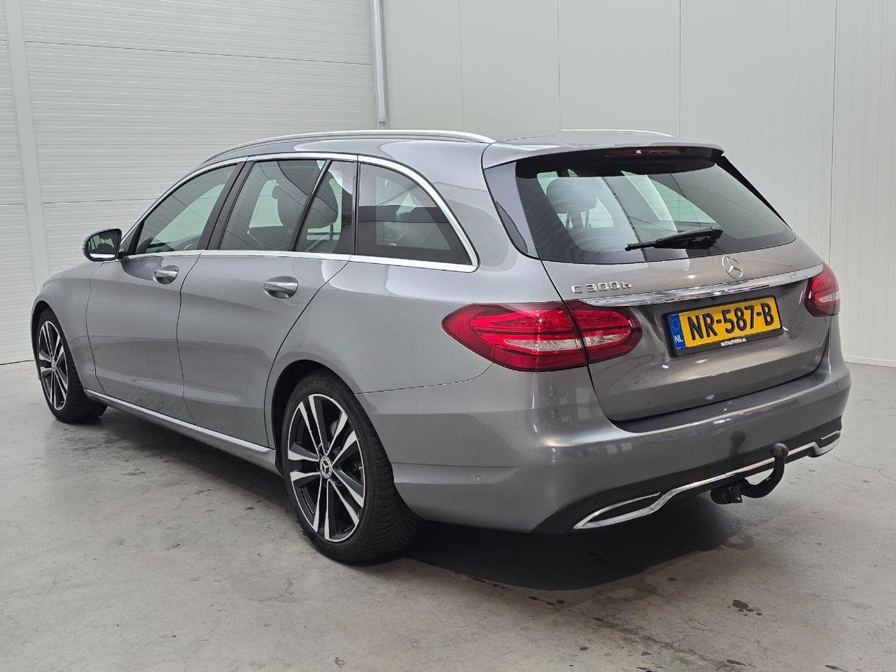 Mercedes - Benz C - klasse Estate 300 CDI HYBRID Lease Edition | 2017 | 212.178 km | Automaat | NR587B | NAP: Logisch - Voiture: photos 3 Mercedes - Benz C - klasse Estate 300 CDI HYBRID Lease Edition | 2017 | 212.178 km | Automaat | NR587B | NAP: Logisch - Voiture: photos 3