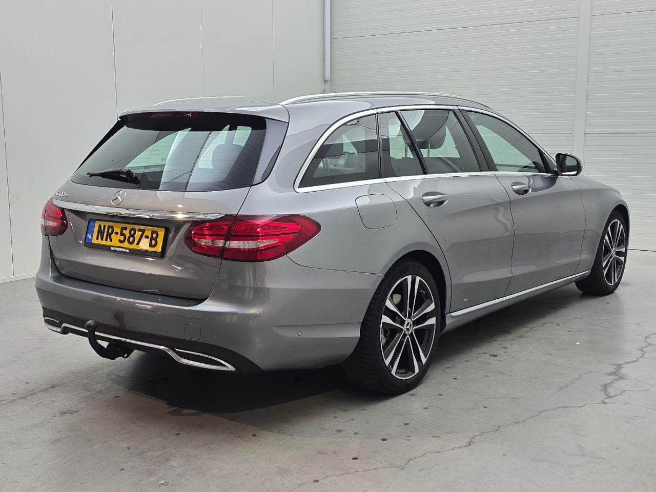 Mercedes - Benz C - klasse Estate 300 CDI HYBRID Lease Edition | 2017 | 212.178 km | Automaat | NR587B | NAP: Logisch - Voiture: photos 4 Mercedes - Benz C - klasse Estate 300 CDI HYBRID Lease Edition | 2017 | 212.178 km | Automaat | NR587B | NAP: Logisch - Voiture: photos 4