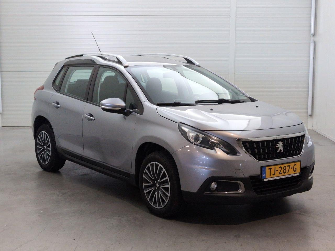 Peugeot 2008 1.2 PureTech Active | 2018 | 206.726 km | Automaat | TJ287G | NAP: Logisch - SUV: photos 2 Peugeot 2008 1.2 PureTech Active | 2018 | 206.726 km | Automaat | TJ287G | NAP: Logisch - SUV: photos 2