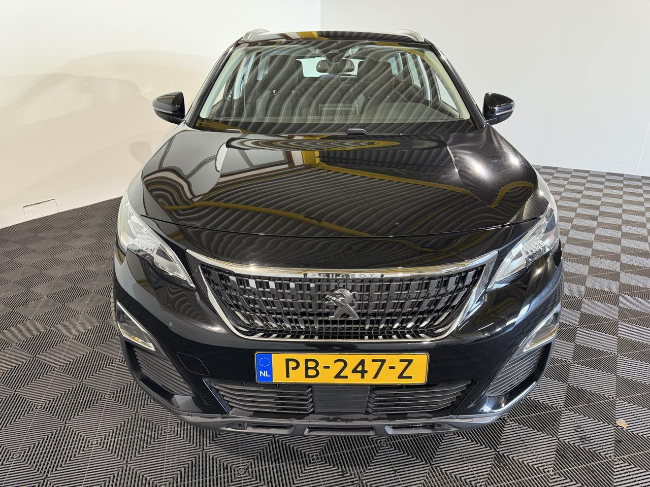 Peugeot 3008 1.2 PureTech Active PB-247-Z 149.445 km - Voiture: photos 2 Peugeot 3008 1.2 PureTech Active PB-247-Z 149.445 km - Voiture: photos 2