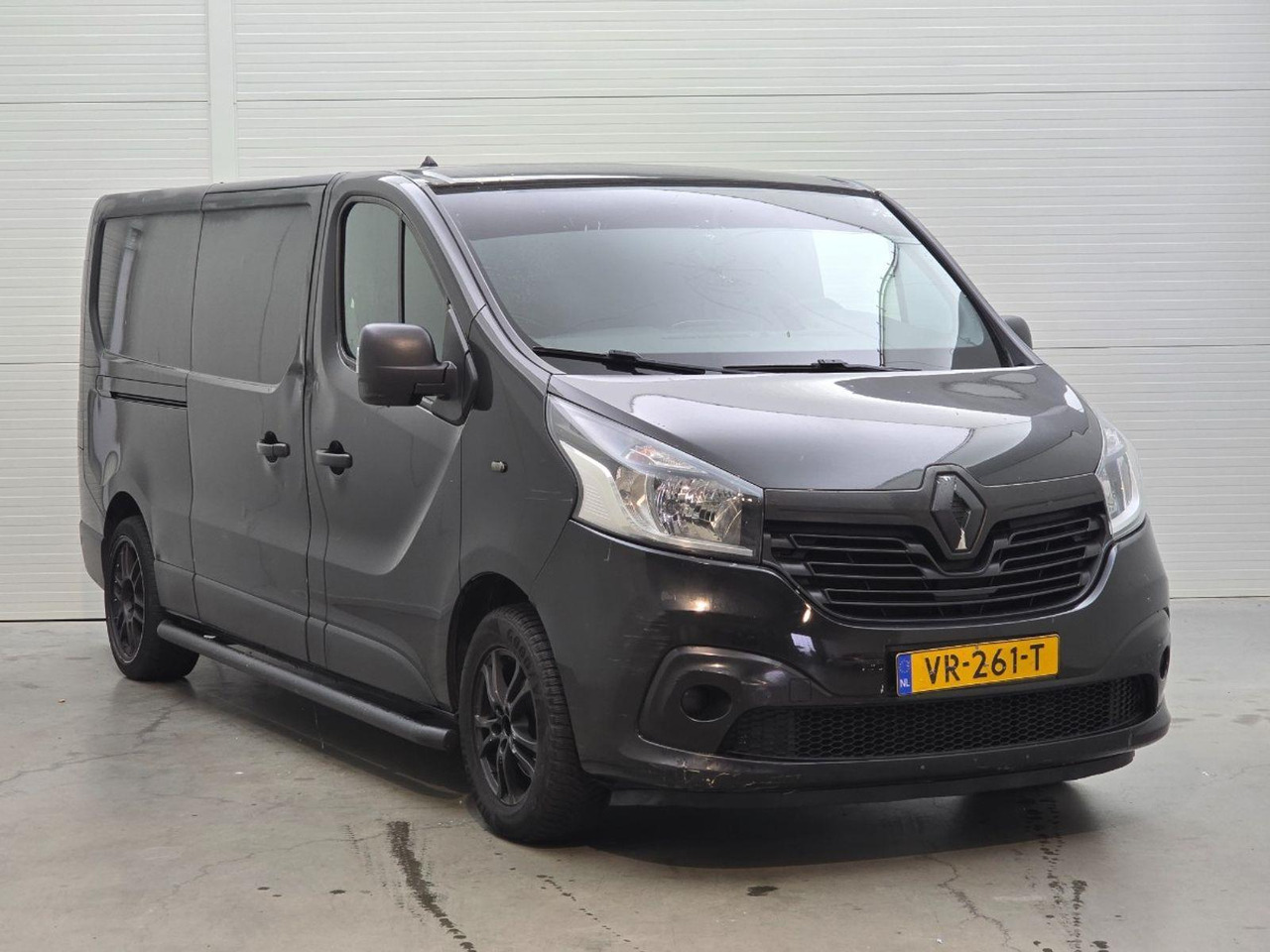 Renault Trafic 1.6 dCi T29 L2H2 Comfort Energy | 2015 | 305.750 km | VR261T | NAP: Logisch - Fourgon utilitaire: photos 2 Renault Trafic 1.6 dCi T29 L2H2 Comfort Energy | 2015 | 305.750 km | VR261T | NAP: Logisch - Fourgon utilitaire: photos 2