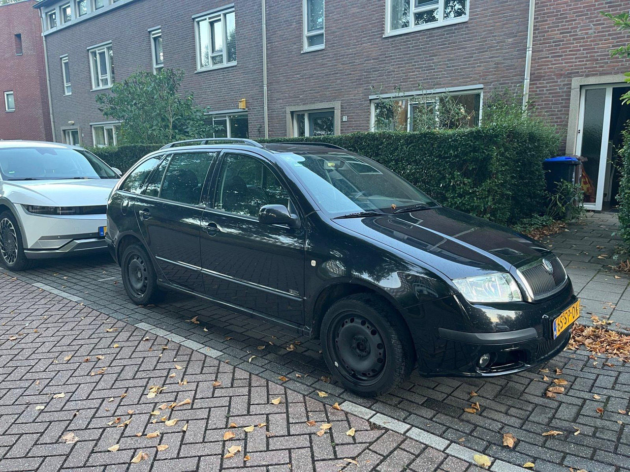 Skoda | Fabia Combi | 1.4-16V Spirit+ | 2006 | 339.630 km | 65SPDK | Logisch - Voiture: photos 2 Skoda | Fabia Combi | 1.4-16V Spirit+ | 2006 | 339.630 km | 65SPDK | Logisch - Voiture: photos 2