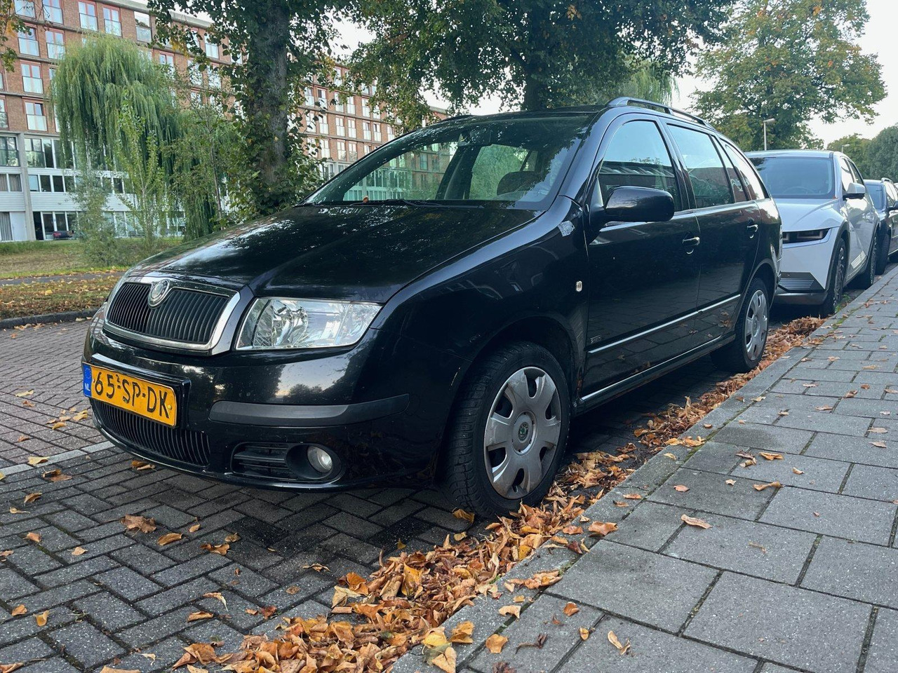 Skoda | Fabia Combi | 1.4-16V Spirit+ | 2006 | 339.630 km | 65SPDK | Logisch - Voiture: photos 1 Skoda | Fabia Combi | 1.4-16V Spirit+ | 2006 | 339.630 km | 65SPDK | Logisch - Voiture: photos 1