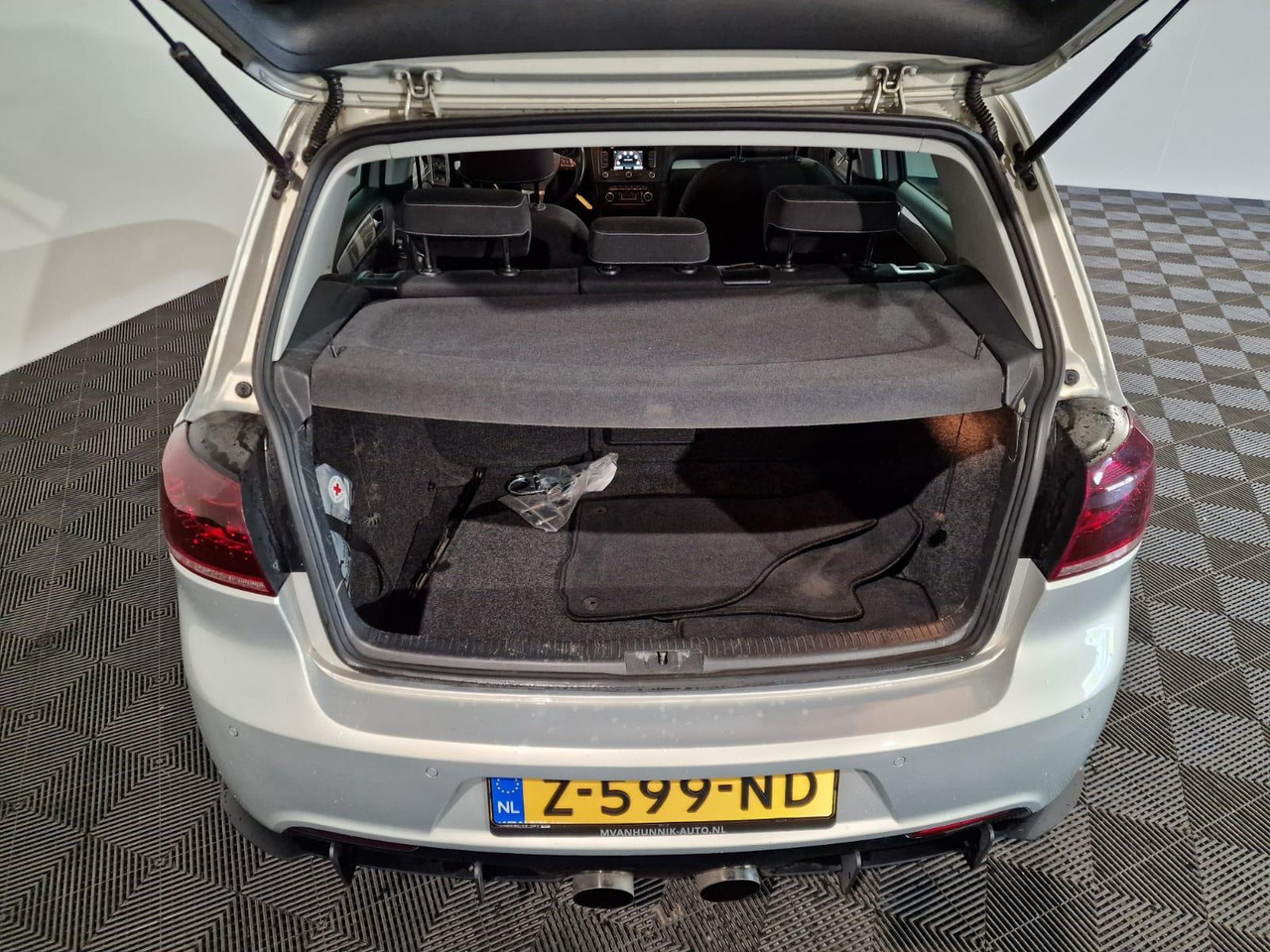 Volkswagen Golf 1.4TSI Highline R-Uitgevoerd Z-599-ND 160.958 km - Voiture: photos 3 Volkswagen Golf 1.4TSI Highline R-Uitgevoerd Z-599-ND 160.958 km - Voiture: photos 3