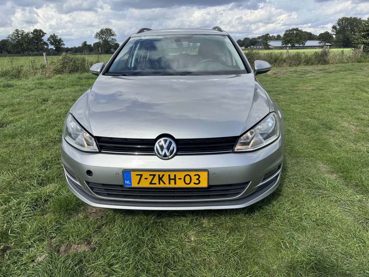 Volkswagen | Golf Variant | 1.2 TSI Comfortline Automaat | 2015 | 251.311 km | 7ZKH03 | Logisch - Voiture: photos 2 Volkswagen | Golf Variant | 1.2 TSI Comfortline Automaat | 2015 | 251.311 km | 7ZKH03 | Logisch - Voiture: photos 2
