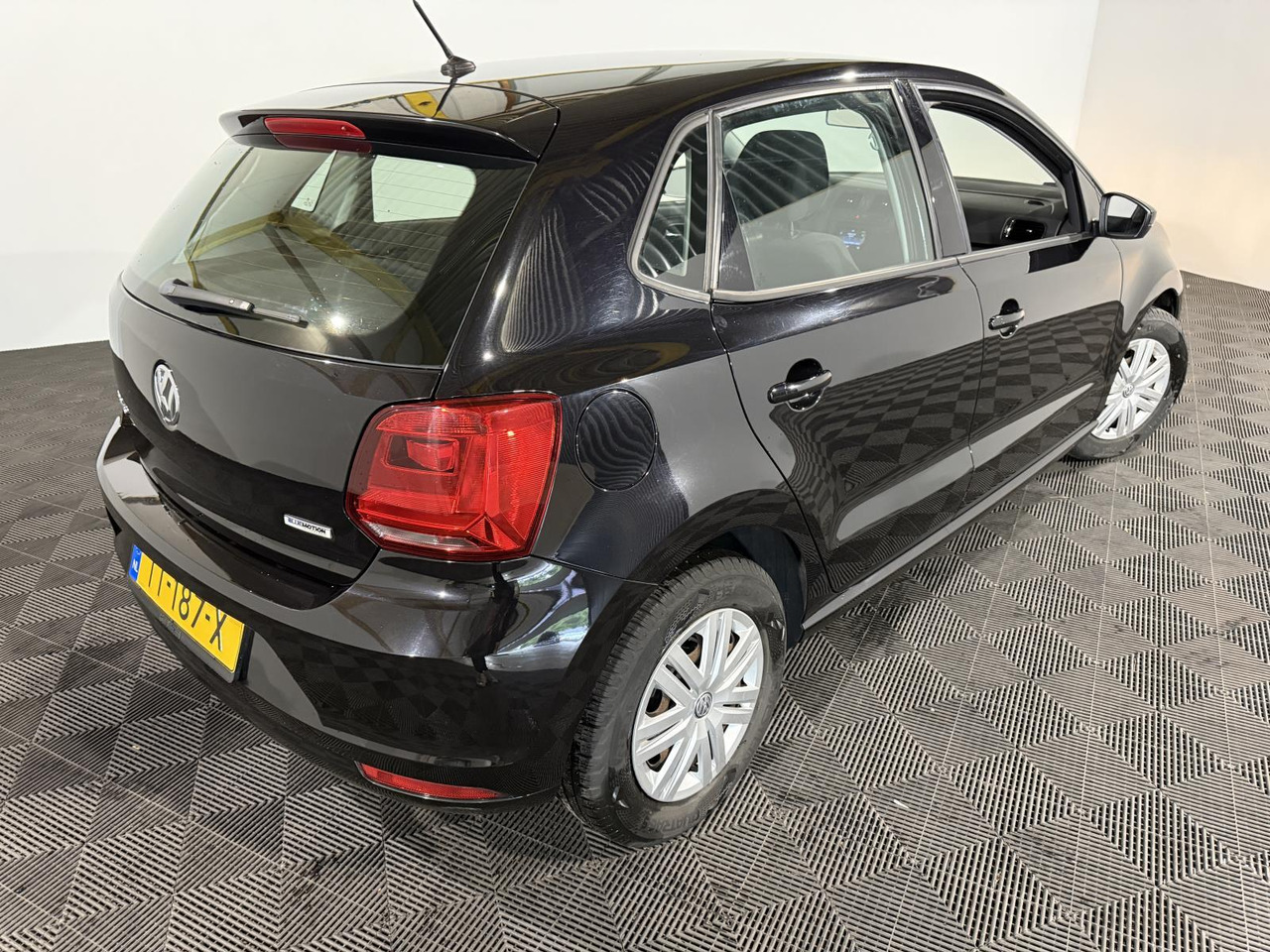 Volkswagen | Polo | 1.0 Comfortline Connected Series | 2017 | 178.442 km | TT187X | Geen oordeel - Voiture à hayon: photos 2 Volkswagen | Polo | 1.0 Comfortline Connected Series | 2017 | 178.442 km | TT187X | Geen oordeel - Voiture à hayon: photos 2