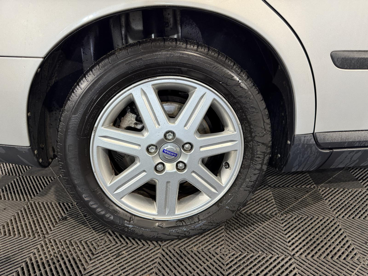 Volvo | V50 | 2.4i Kinetic | 2007 | 281.648 km | 53TVKN | Logisch - Voiture: photos 5 Volvo | V50 | 2.4i Kinetic | 2007 | 281.648 km | 53TVKN | Logisch - Voiture: photos 5