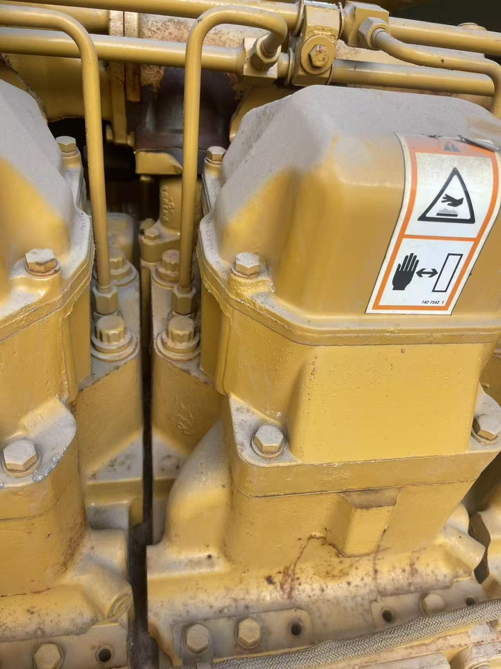 CATPILLAR 3512 - Outil/ Équipement: photos 3 CATPILLAR 3512 - Outil/ Équipement: photos 3