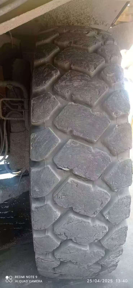 KOMATSU HD785-7 - Tombereau rigide: photos 5 KOMATSU HD785-7 - Tombereau rigide: photos 5