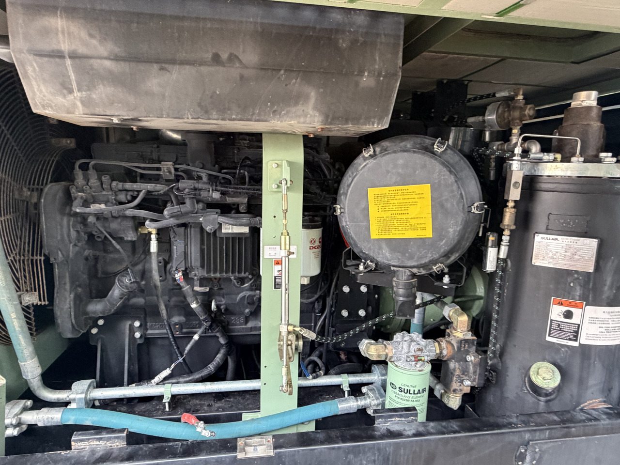 SULLAIR 550RH - Outil/ Équipement: photos 3 SULLAIR 550RH - Outil/ Équipement: photos 3