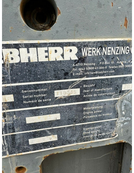 Liebherr Vibro Hammer - Marteau hydraulique pour Engins de chantier: photos 4 Liebherr Vibro Hammer - Marteau hydraulique pour Engins de chantier: photos 4