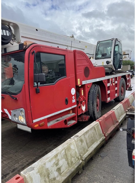 Terex AC40 - Grue tout-terrain: photos 1 Terex AC40 - Grue tout-terrain: photos 1