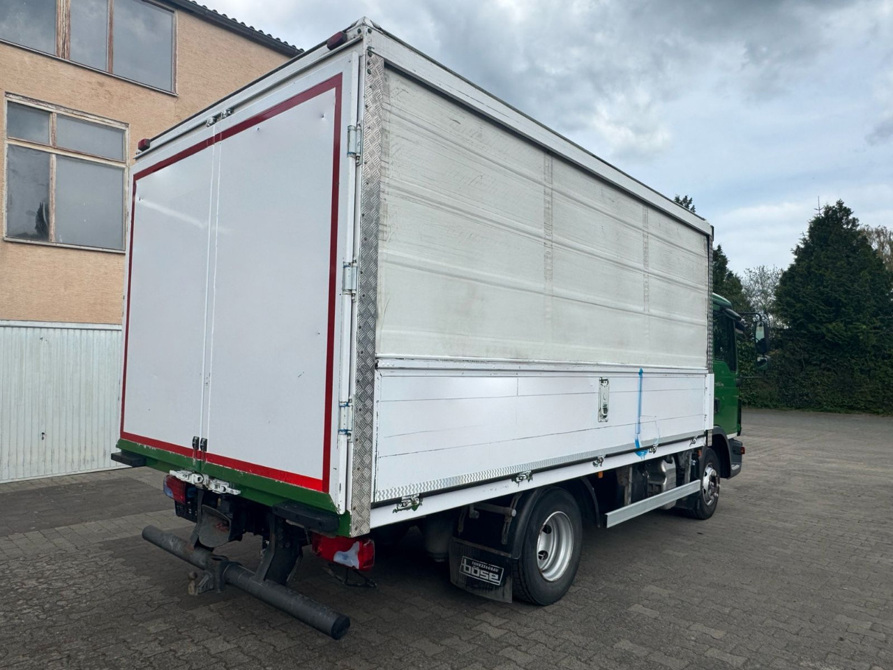 MAN TGL 8.180/2xAHK/Luft/Zertifiziert/Citylifter - Camion pour le transport de boissons: photos 3 MAN TGL 8.180/2xAHK/Luft/Zertifiziert/Citylifter - Camion pour le transport de boissons: photos 3