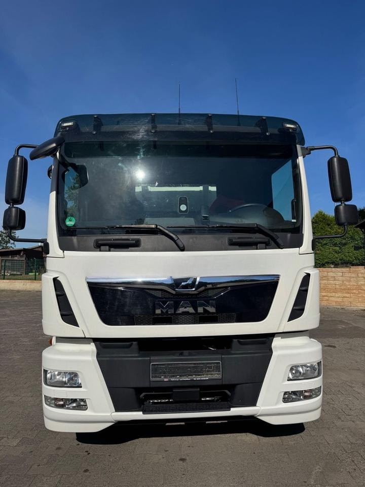 MAN TGM 18.290/HIAB-XS111/JOYSTICK/aus1.Hand - Camion plateau, Camion grue: photos 2 MAN TGM 18.290/HIAB-XS111/JOYSTICK/aus1.Hand - Camion plateau, Camion grue: photos 2
