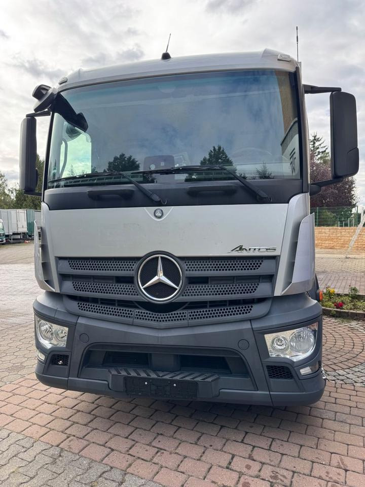 Mercedes-Benz Antos 2540/2xLBW/Kühlung-Defekt/5instock - Camion fourgon: photos 5 Mercedes-Benz Antos 2540/2xLBW/Kühlung-Defekt/5instock - Camion fourgon: photos 5