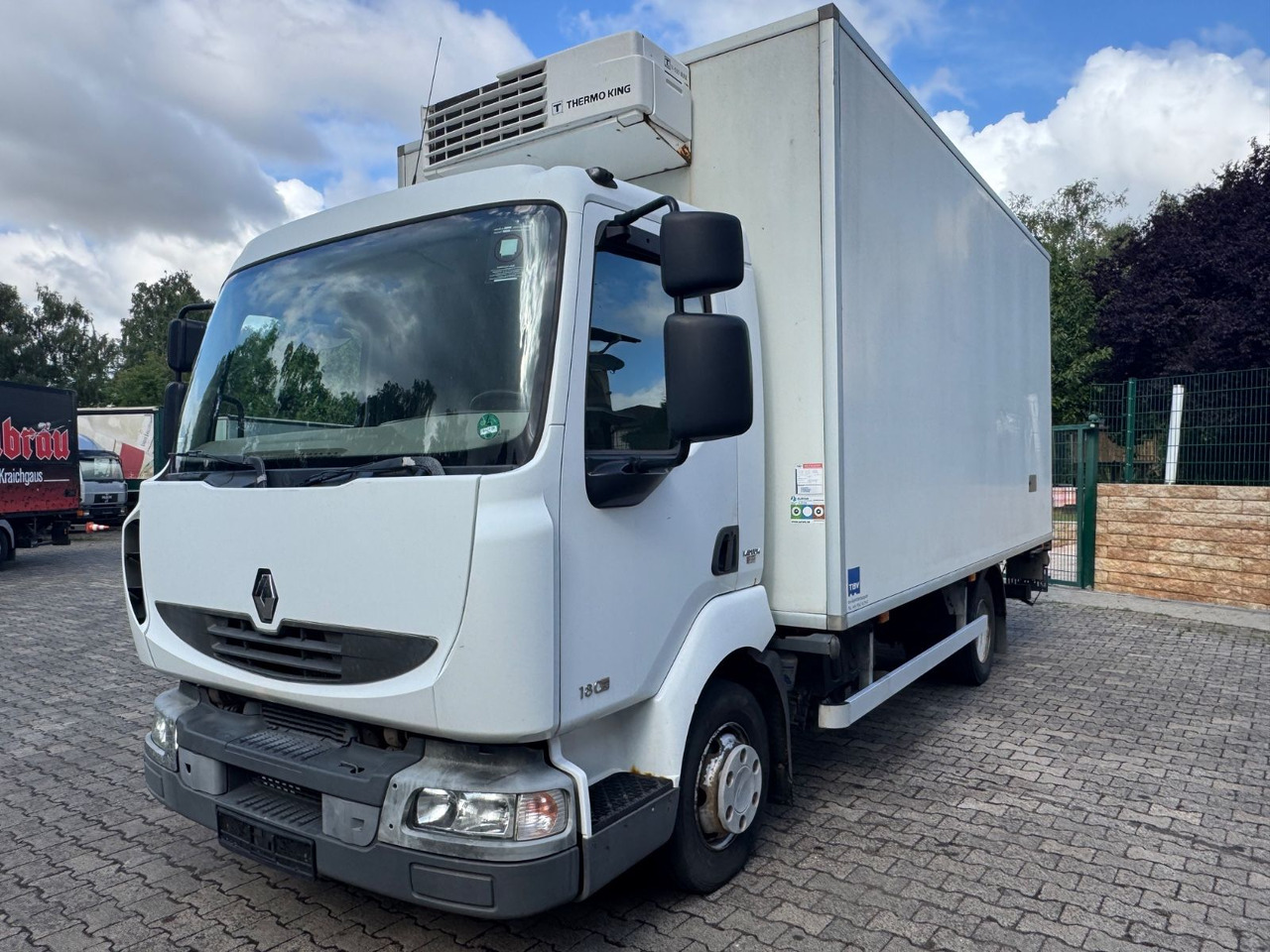 Renault MIDLUM 180/Thermo-King V-500/LBW - Utilitaire frigorifique: photos 2 Renault MIDLUM 180/Thermo-King V-500/LBW - Utilitaire frigorifique: photos 2