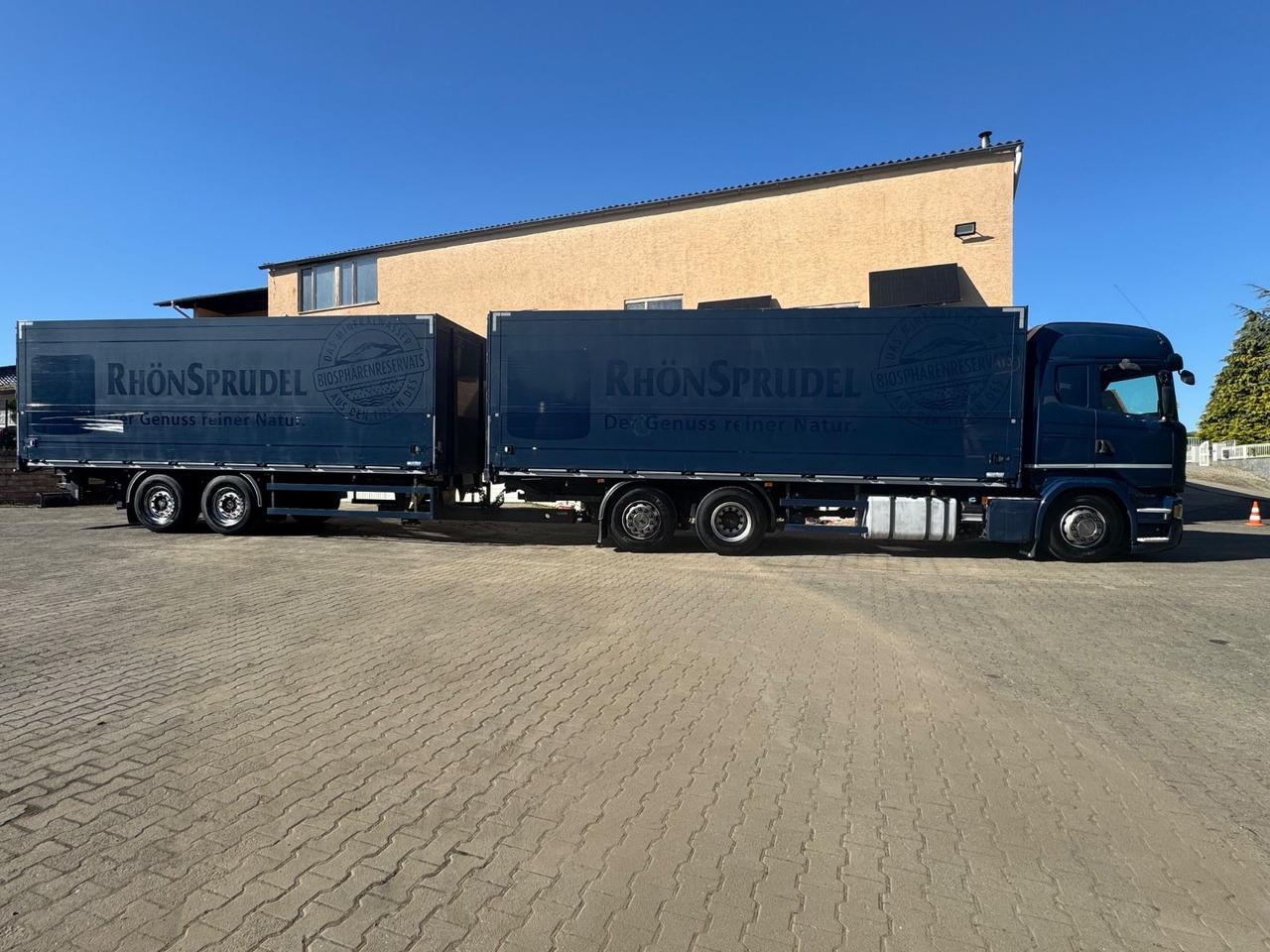 Scania R450 Lift-Achse/Mitnahmestp./Kupplungsp/2instock - Camion pour le transport de boissons: photos 3 Scania R450 Lift-Achse/Mitnahmestp./Kupplungsp/2instock - Camion pour le transport de boissons: photos 3