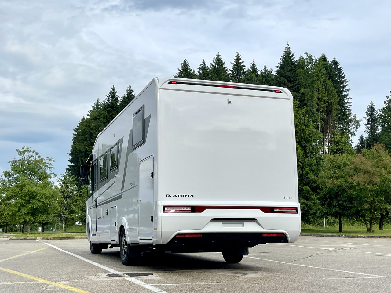 ADRIA Sonic 700DC - Camping-car intégral: photos 2 ADRIA Sonic 700DC - Camping-car intégral: photos 2