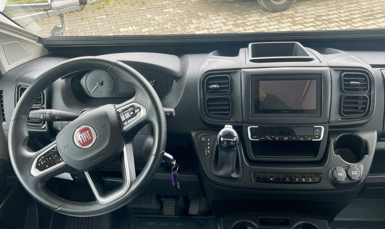 SUN LIVING A 70 DK — crédit-bail SUN LIVING A 70 DK: photos 14