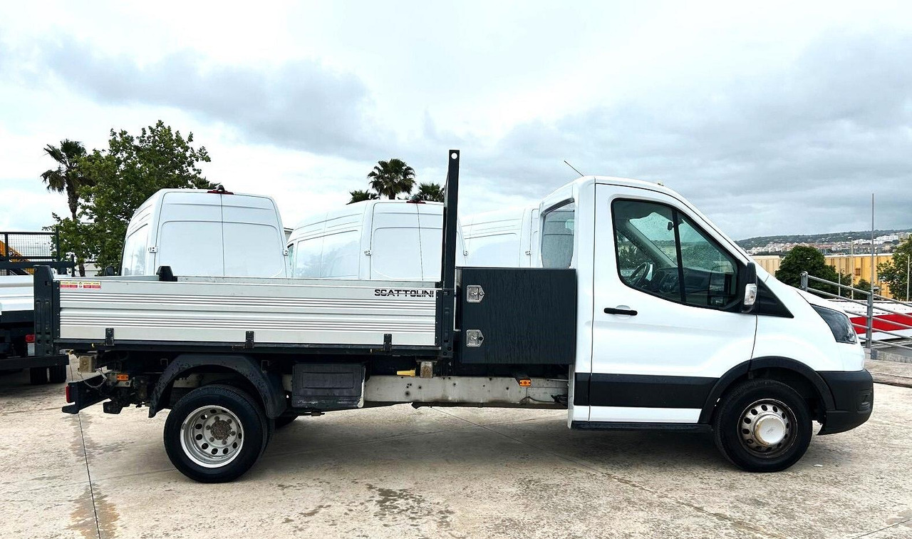 Ford Transit 2.0 TDCi 130 cv Ribaltabile - Utilitaire plateau: photos 4 Ford Transit 2.0 TDCi 130 cv Ribaltabile - Utilitaire plateau: photos 4