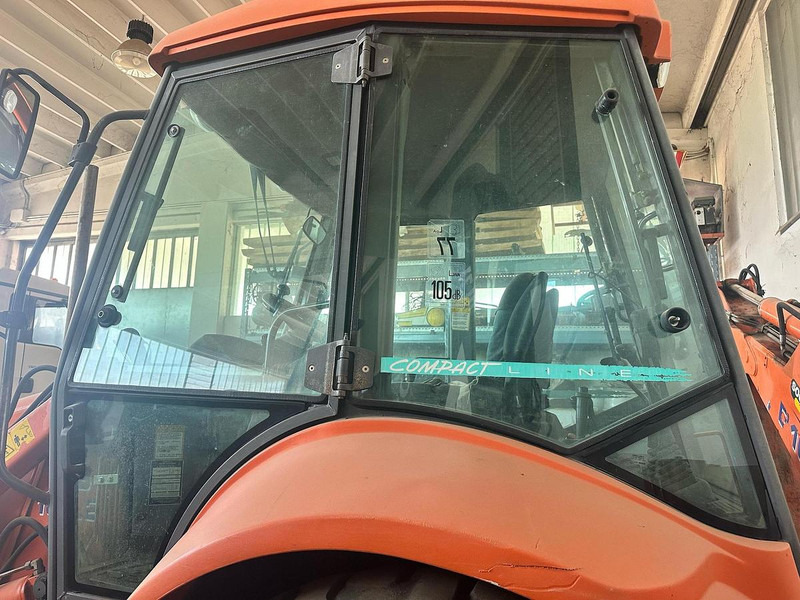 Fiat KOBELCO FB100.2 - Tractopelle: photos 4 Fiat KOBELCO FB100.2 - Tractopelle: photos 4