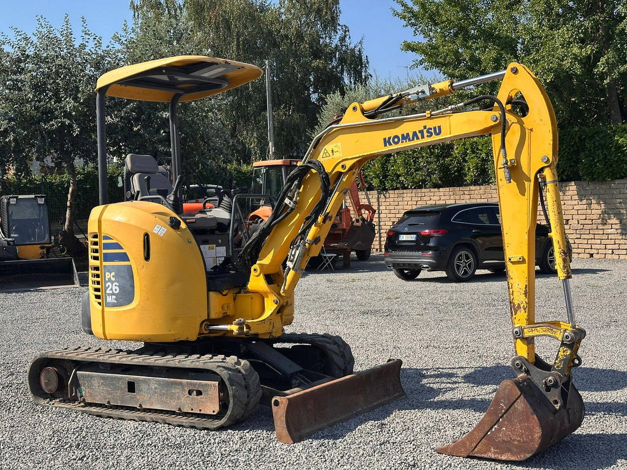KOMATSU PC26MR-3 - Mini pelle: photos 1 KOMATSU PC26MR-3 - Mini pelle: photos 1