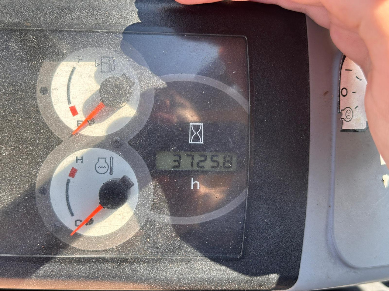 KOMATSU PC26MR-3 — crédit-bail KOMATSU PC26MR-3: photos 15