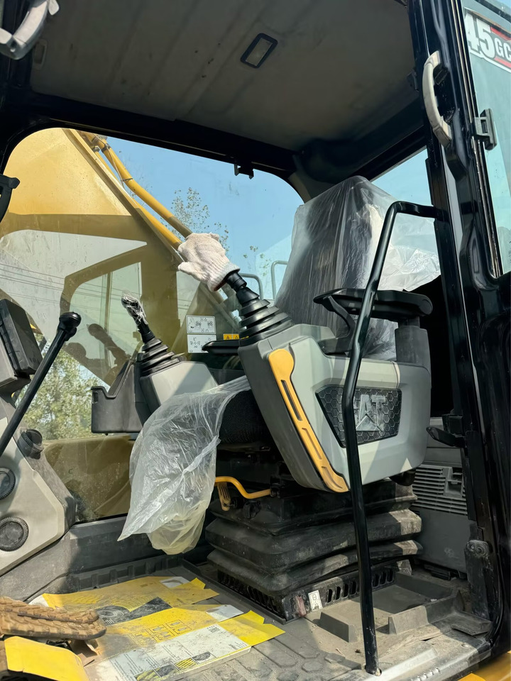 CATERPILLAR 345GC - Pelle sur chenille: photos 4 CATERPILLAR 345GC - Pelle sur chenille: photos 4