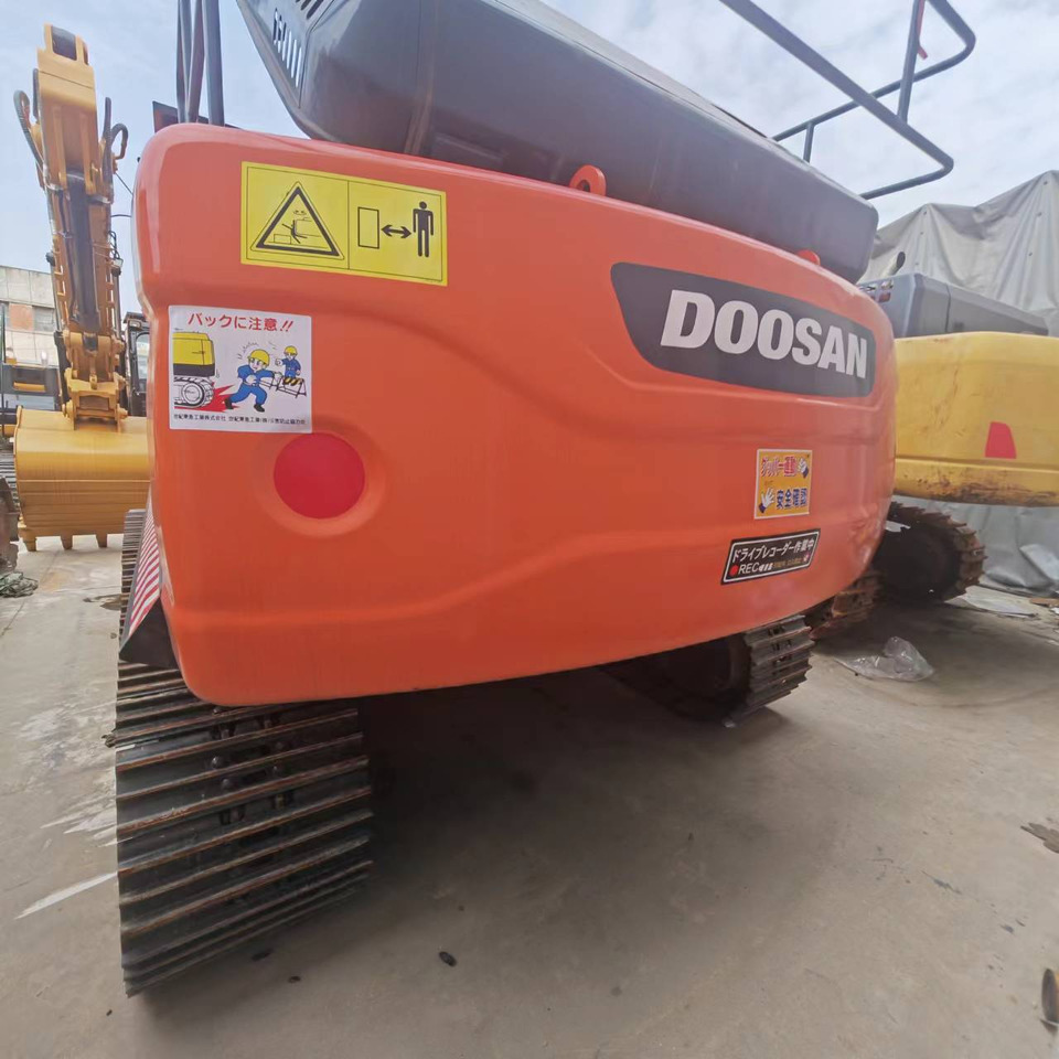 DOOSAN DX300 - Pelle sur chenille: photos 3 DOOSAN DX300 - Pelle sur chenille: photos 3