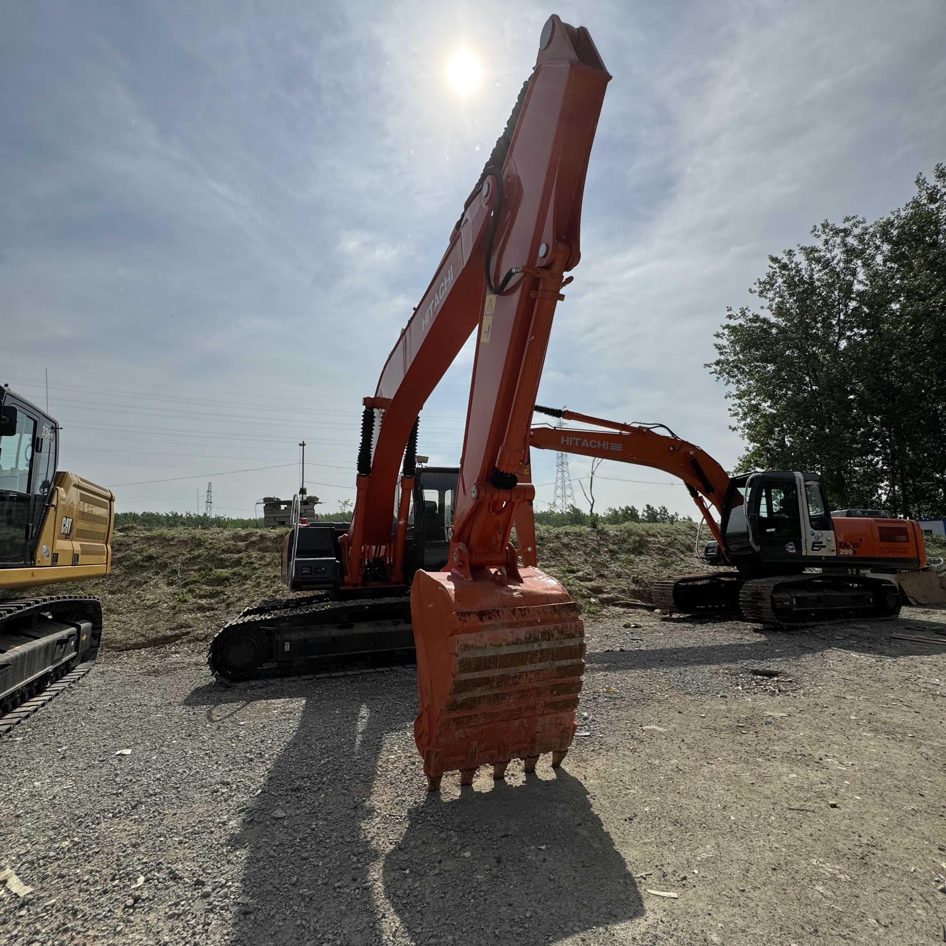 Pelle sur chenille HITACHI ZX200: photos 8