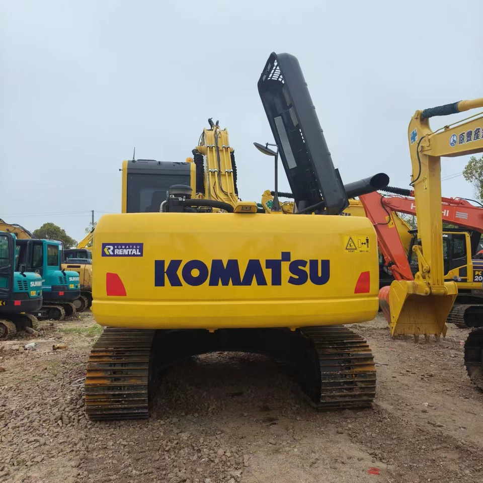 KOMATSU PC220-8 - Pelle sur chenille: photos 5 KOMATSU PC220-8 - Pelle sur chenille: photos 5