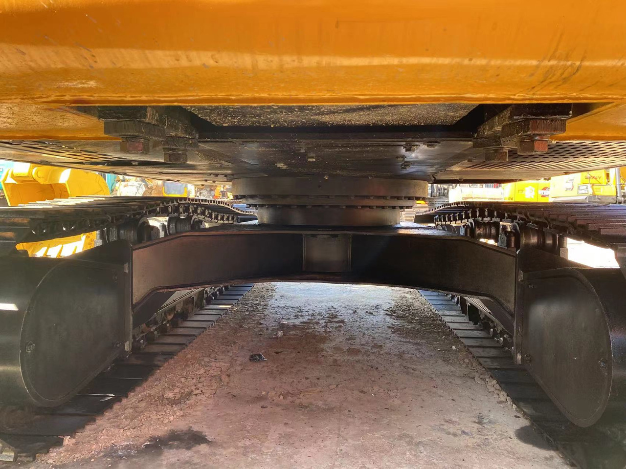 Pelle sur chenille SANY SY155: photos 8 Pelle sur chenille SANY SY155: photos 8