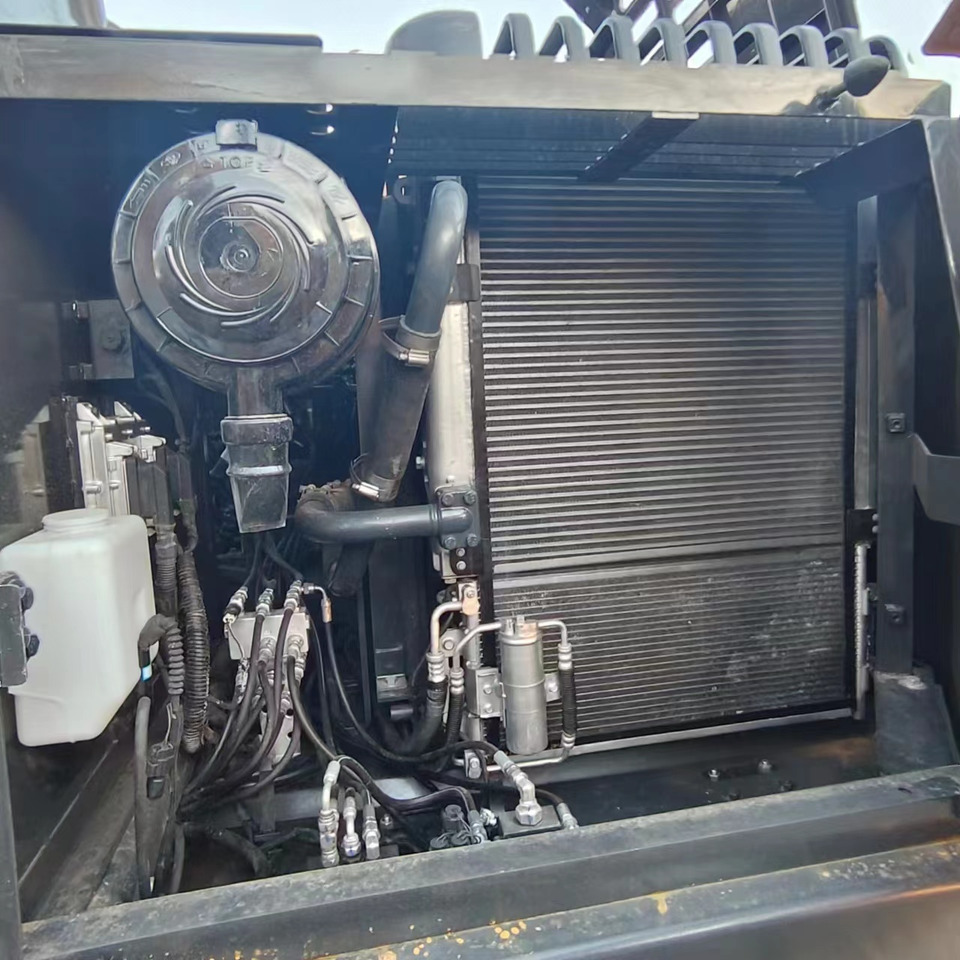 VOLVO EC140 - Pelle sur chenille: photos 5 VOLVO EC140 - Pelle sur chenille: photos 5