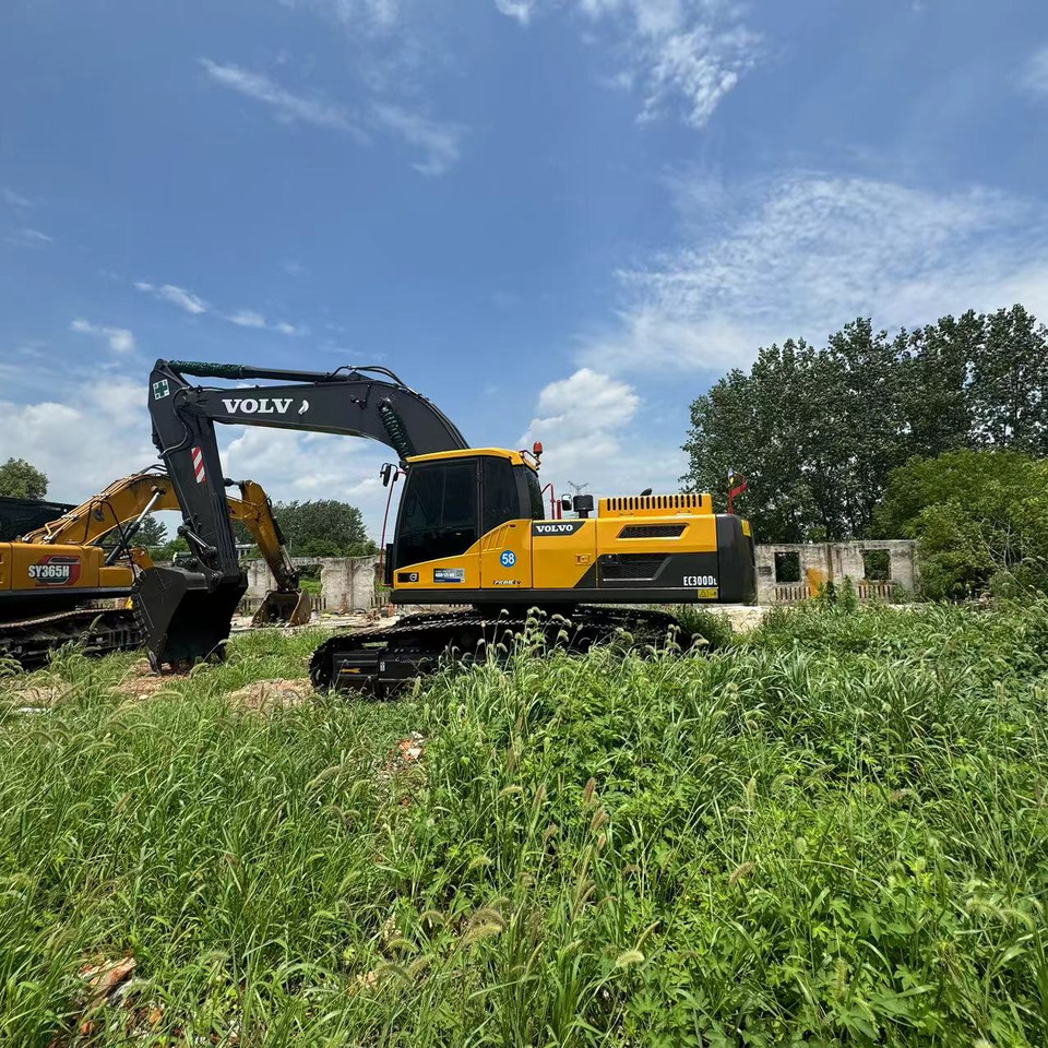 VOLVO EC300 - Pelle sur chenille: photos 4 VOLVO EC300 - Pelle sur chenille: photos 4