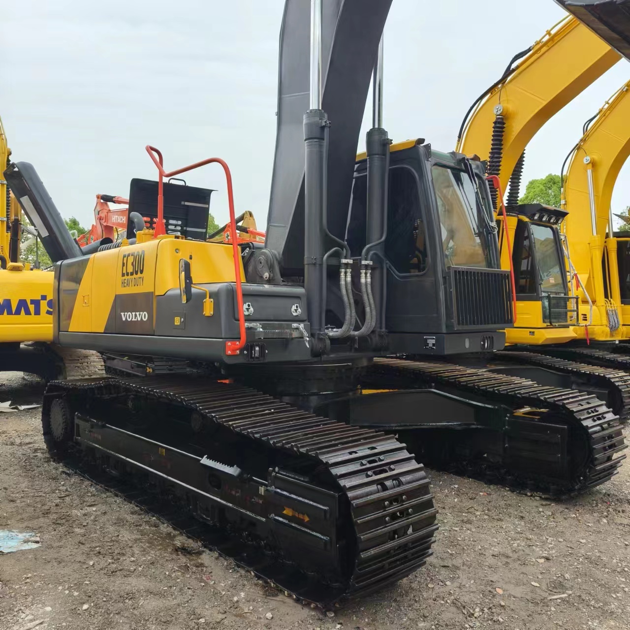 VOLVO EC300 - Pelle sur chenille: photos 5 VOLVO EC300 - Pelle sur chenille: photos 5