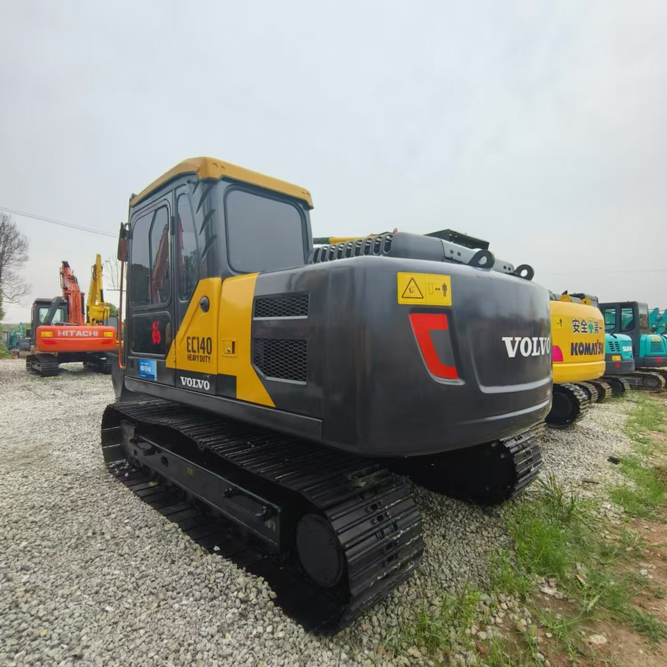 Volvo EC140 - Pelle sur chenille: photos 2 Volvo EC140 - Pelle sur chenille: photos 2