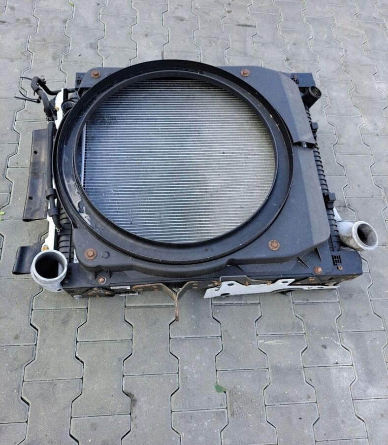 Behr KOMPLET CHŁODNICA VOLVO FE RENAULT PREMIUM DXI 7 - Radiateur pour Camion: photos 1 Behr KOMPLET CHŁODNICA VOLVO FE RENAULT PREMIUM DXI 7 - Radiateur pour Camion: photos 1