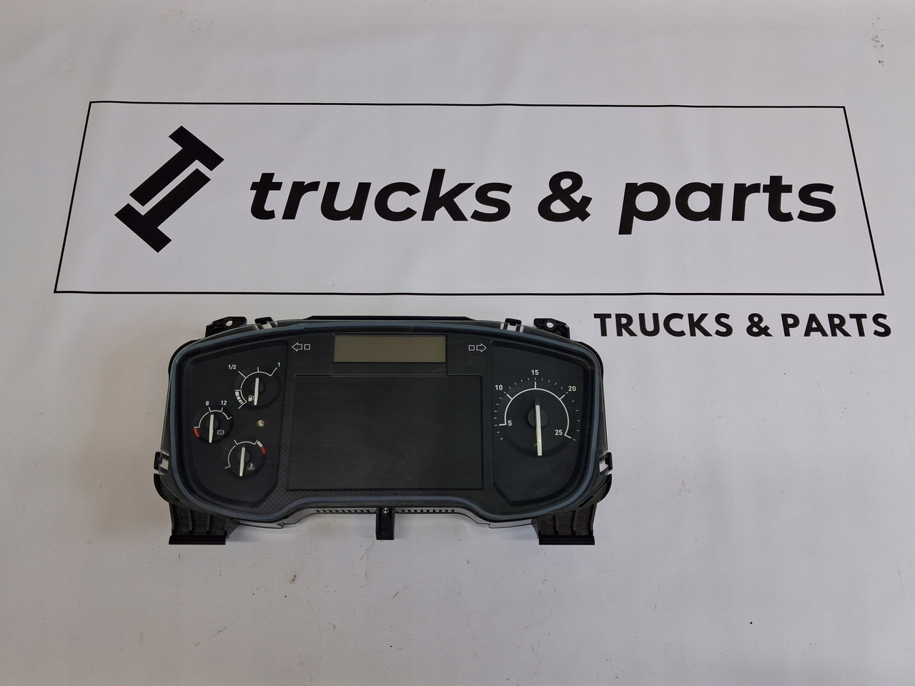 CONTINENTAL ZEGARY LICZNIKI AUTOMAT RENAULT GAMA T RANGE 22166228 - Panel de instrumentos pour Camion: photos 1 CONTINENTAL ZEGARY LICZNIKI AUTOMAT RENAULT GAMA T RANGE 22166228 - Panel de instrumentos pour Camion: photos 1