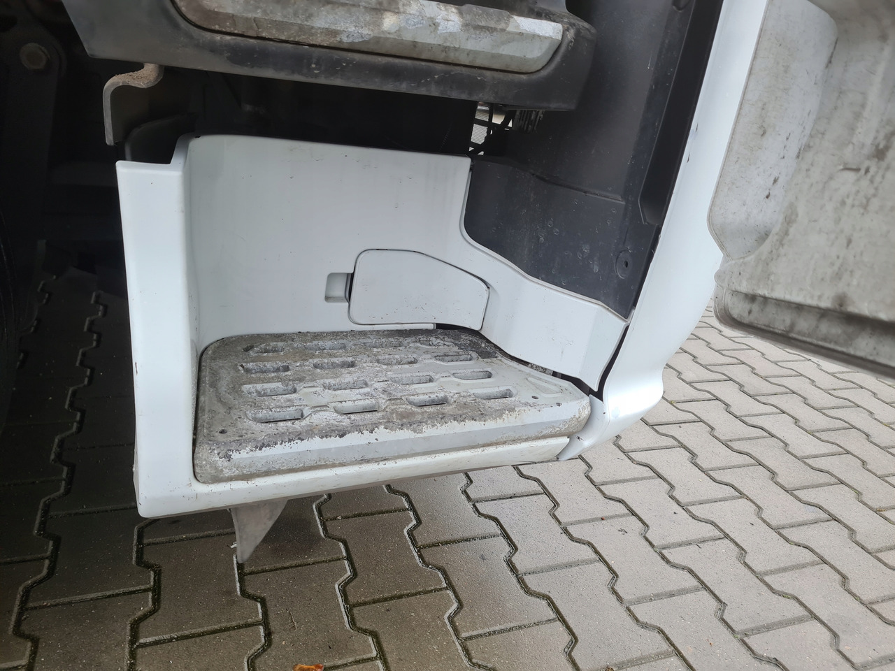 FORD F-MAX PRZÓD KOMPLETNY LAMPA XENON LED GRILL BELKA - Pare-chocs pour Camion: photos 5 FORD F-MAX PRZÓD KOMPLETNY LAMPA XENON LED GRILL BELKA - Pare-chocs pour Camion: photos 5