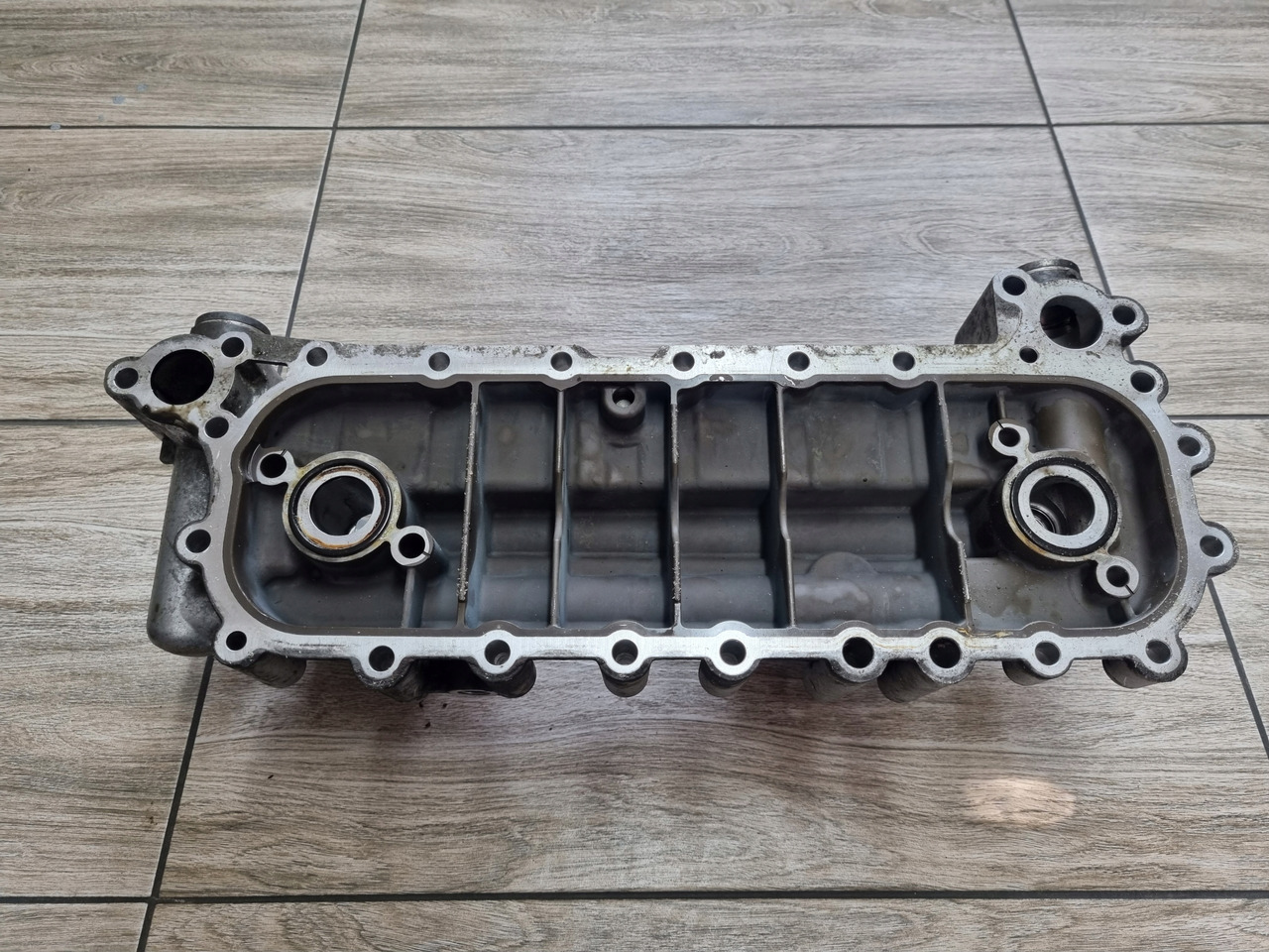 FORD PODSTAWA FILTRÓW OLEJU FORD F-MAX 500 GC46 6C732 AD - Filtre à huile pour Camion: photos 3 FORD PODSTAWA FILTRÓW OLEJU FORD F-MAX 500 GC46 6C732 AD - Filtre à huile pour Camion: photos 3